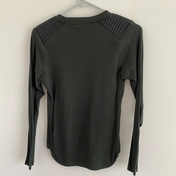 Ribbed Zara Shirt with Shoulder Detail - Picture 3 of 9